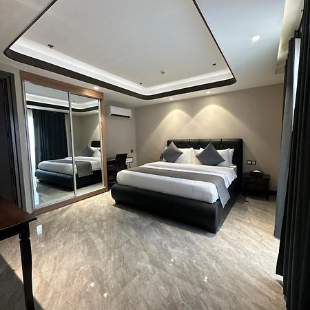 One Euphoria Luxe Hotel Angeles Luaran gambar